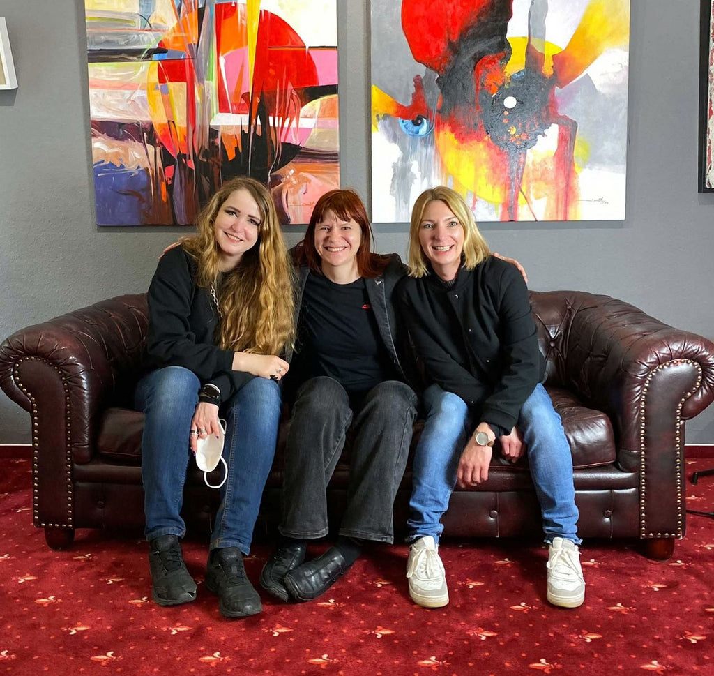 "Frau auf Glas" Ölgemälde von Anne Schlesinger