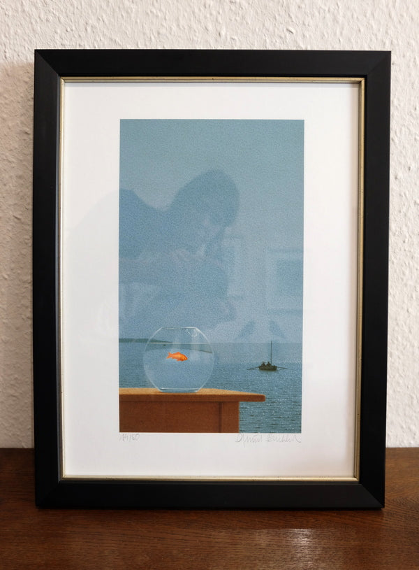 Kunst von Quint Buchholz, Das Kartengeheimnis, Kunstdruck, Goldfisch im Glas, Meer